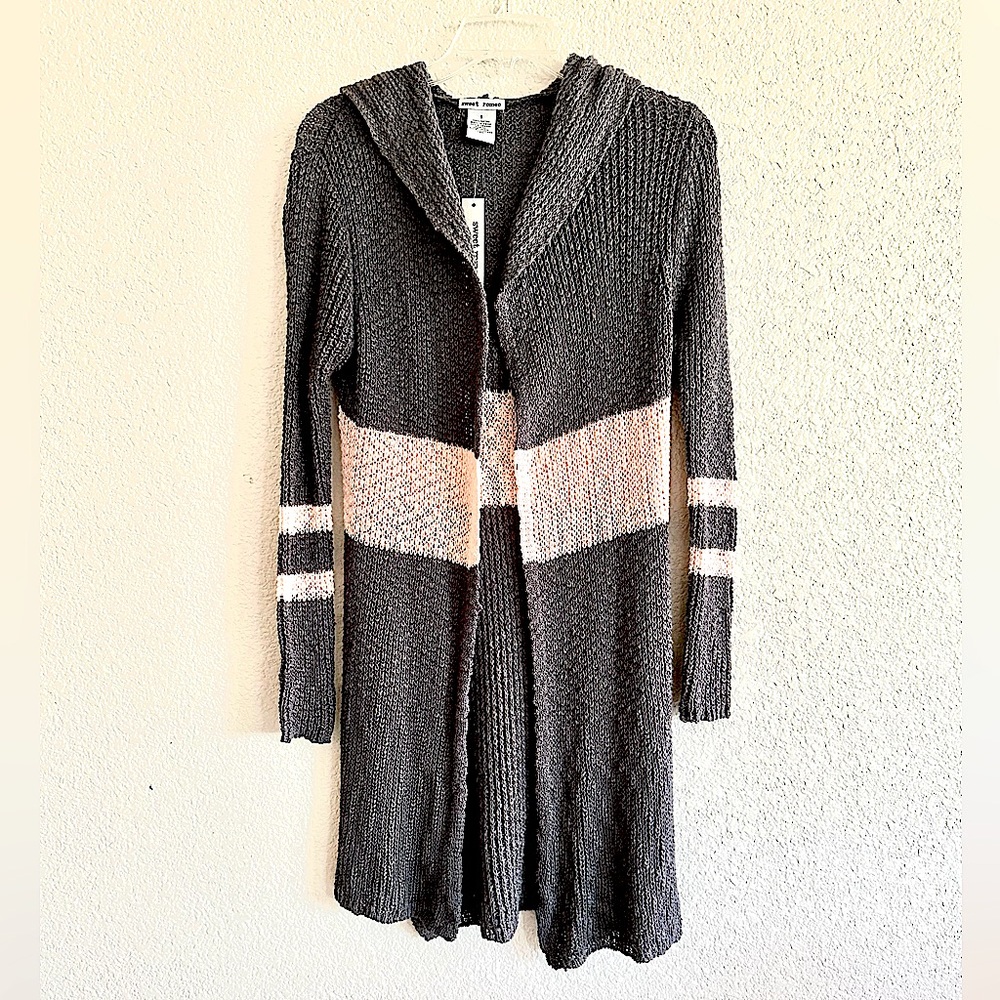 Sweet Romance Grey & Pink Varsity Lighyweight Open Hooded Cardigan